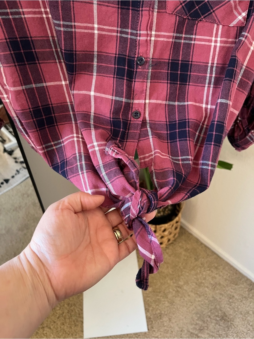🍷 Burgundy Plaid Tie Front Flannel Top Size Small | Boho Casual - Picture 5 of 8